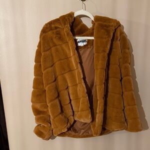Apparis Teddy Jacket in Rich Brown